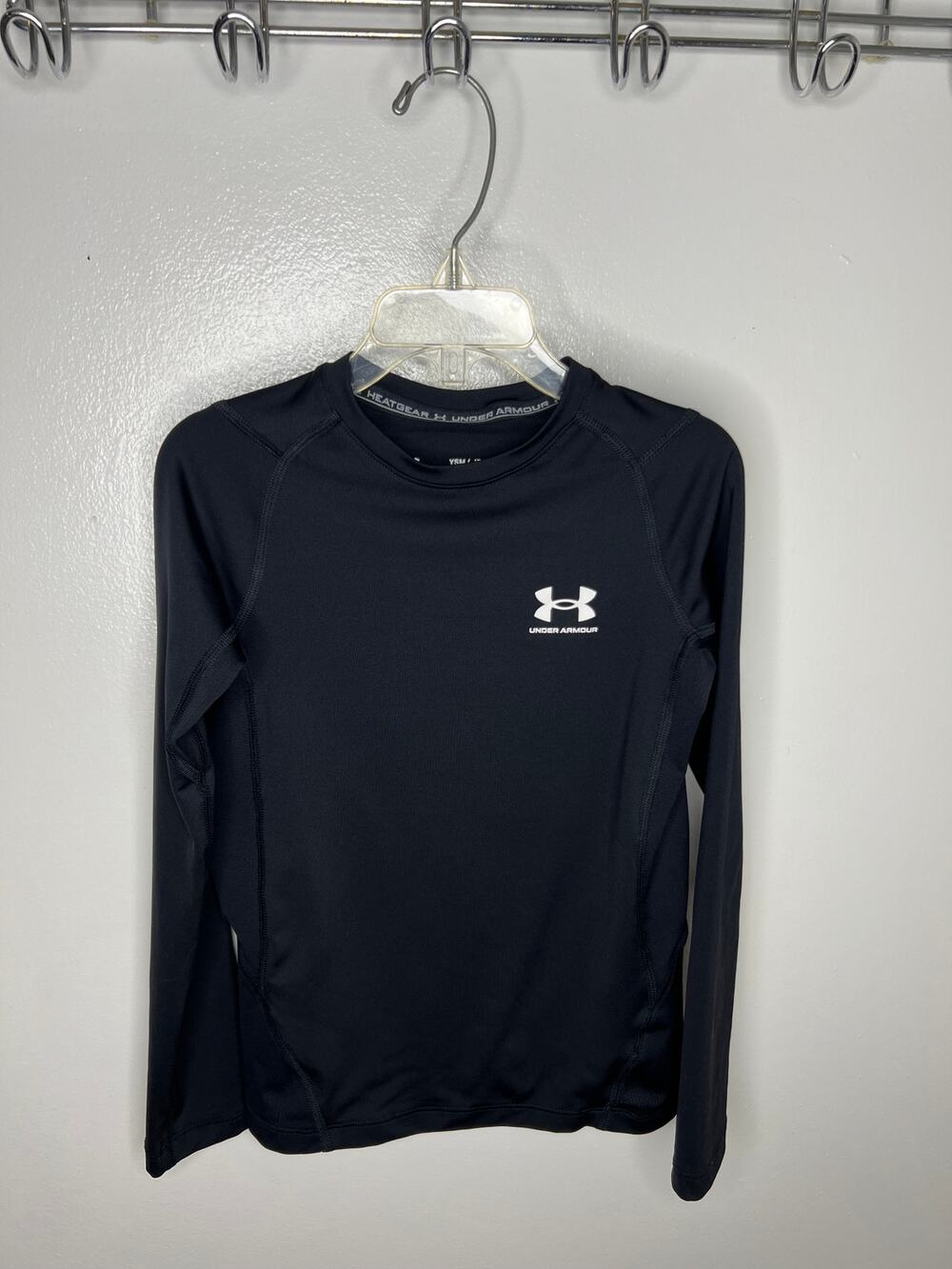 Under Armour Boy's HeatGear Long Sleeve Fitted Baselayer Shirt Black ~ Size YSM